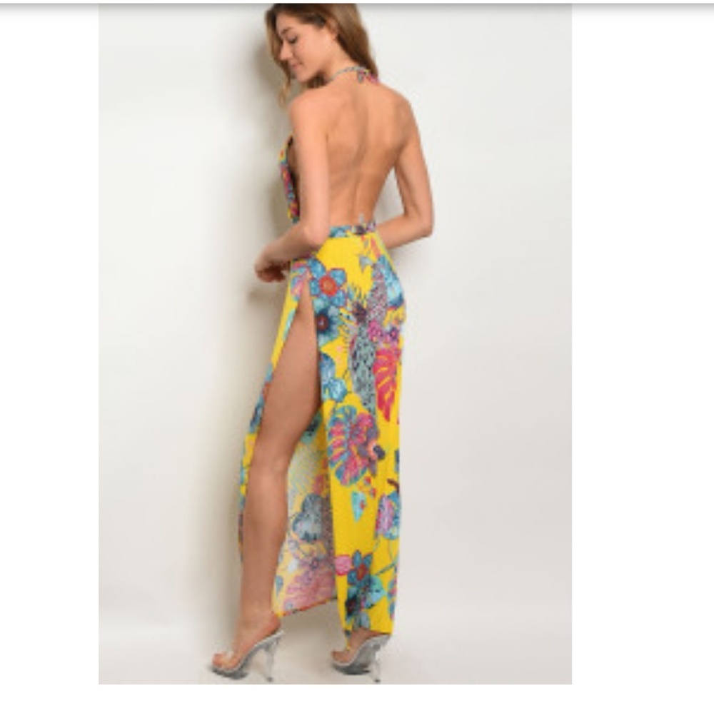 Gorgeous high slit Maxi dress. LAST ONE! - Picture 2 of 8
